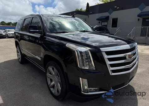 2019 Cadillac Escalade Premium Luxury z USA, uszkodzony, nr VIN 1GYS3CKJXKR152853